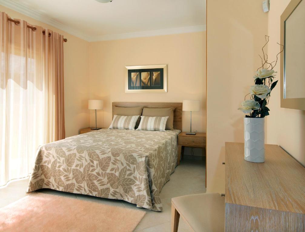 Oasis Parque Country Club Hotel Portimao Bilik gambar