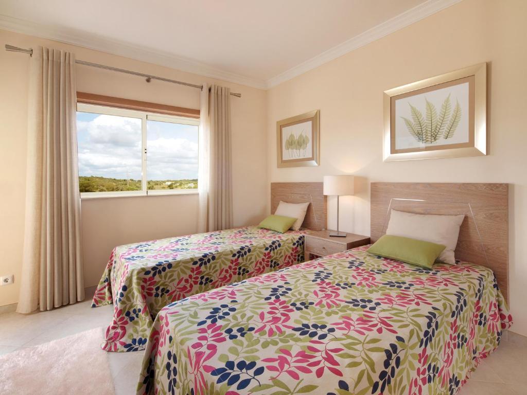 Oasis Parque Country Club Hotel Portimao Bilik gambar