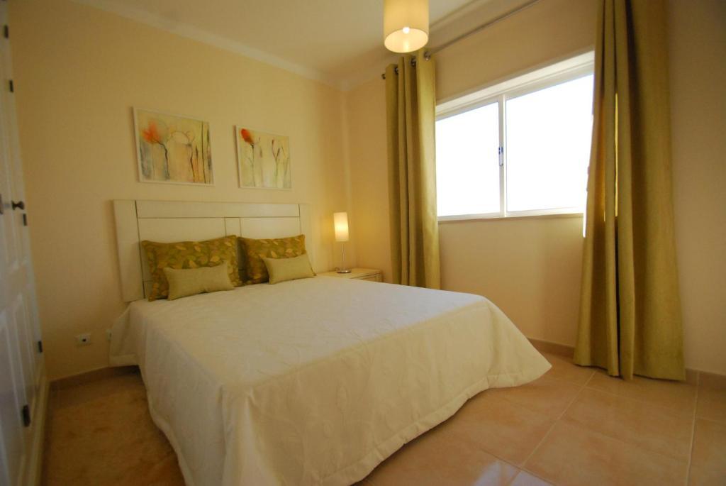Oasis Parque Country Club Hotel Portimao Bilik gambar